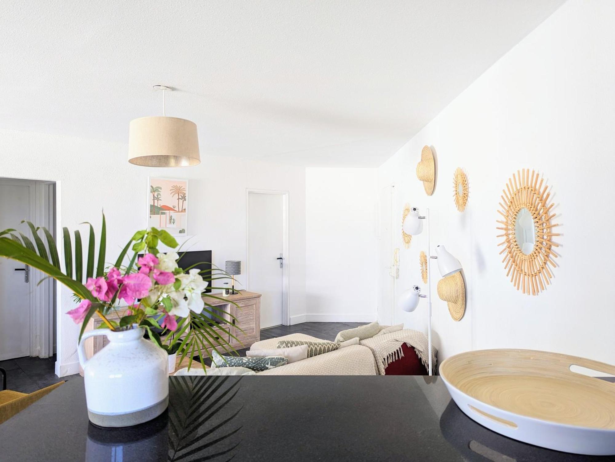 Cap Saint Gilles - T3 Vue Sur Le Port Apartment Exterior photo